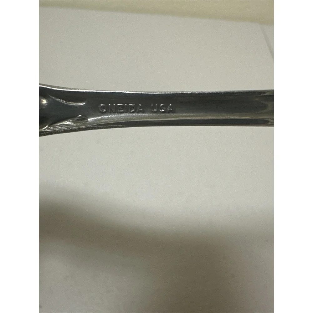 Oneida Arbor Rose - TRUE ROSE Stainless Silverware Flatware 5 Pc‎ Place Setting